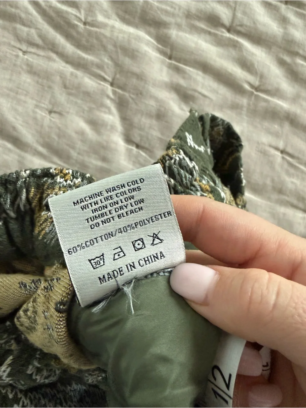 Maison Article floral Tapestry Cargo Joggers Size Medium